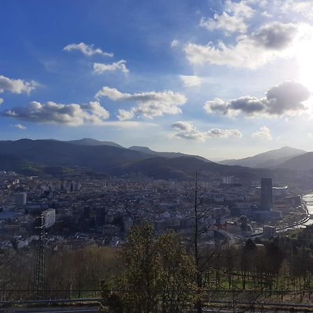 Bilbao, A Un Paso. Bilbau Exterior foto